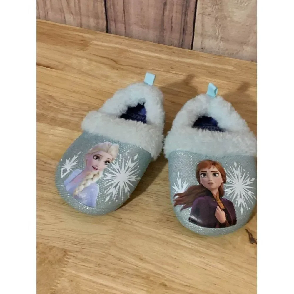 Frozen 2 Girls Slippers M (7/8)